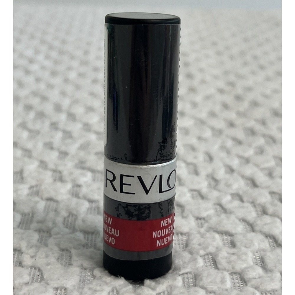 Revlon Matte Lipstick 006 Really Red Cream Discontinued Formula‎ Sealed NOS
